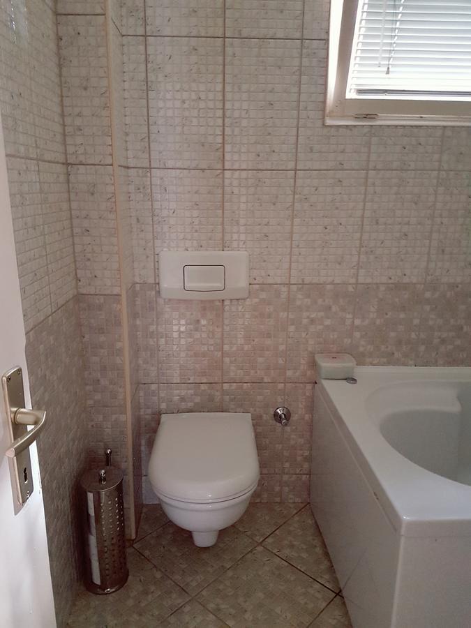 Cosy And Chic... Parking Included Apartment Сараево Екстериор снимка