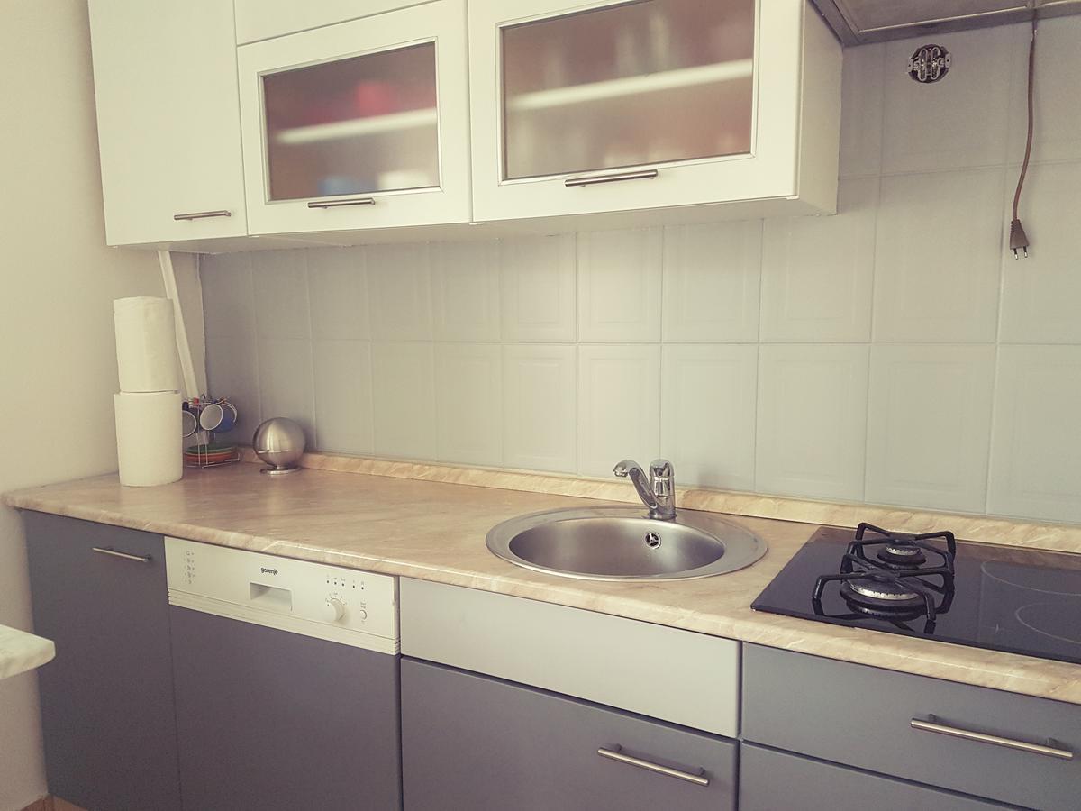 Cosy And Chic... Parking Included Apartment Сараево Екстериор снимка